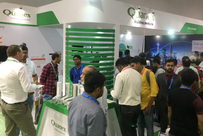 Edgetech exhibit stand