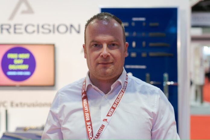 AT Precision M Hewitt