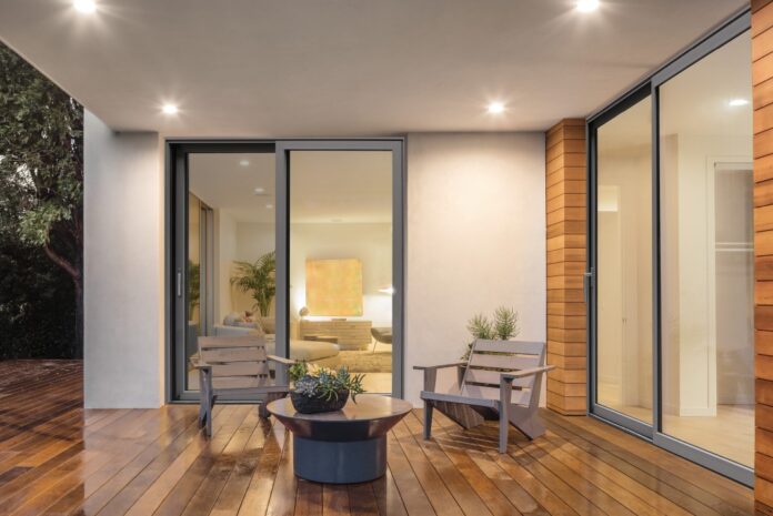 Deceuninck lift and slide door