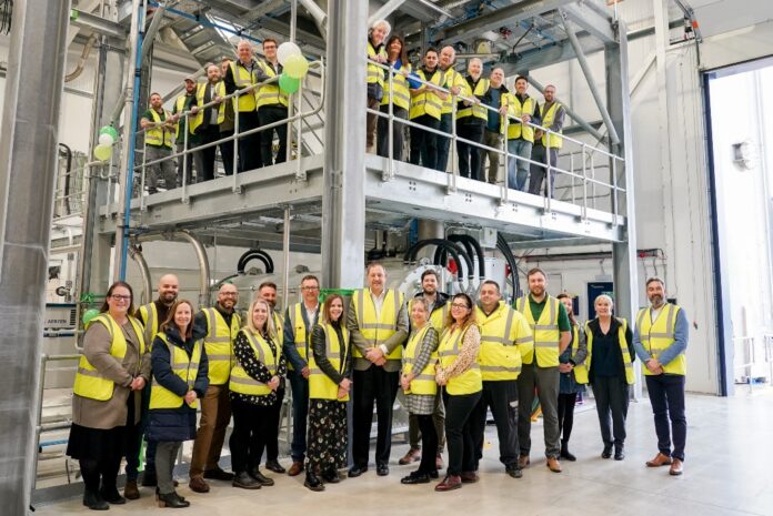 Liniar mixing plant team
